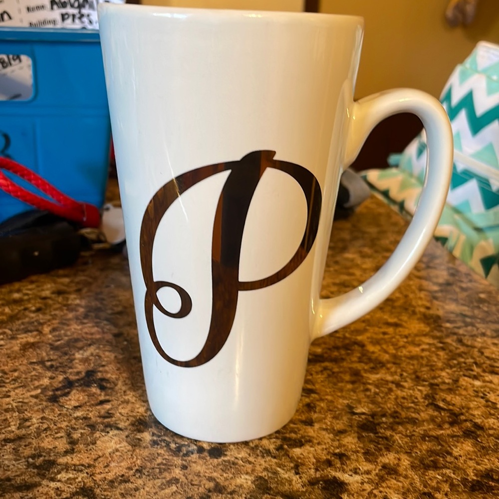 “P” coffee cup